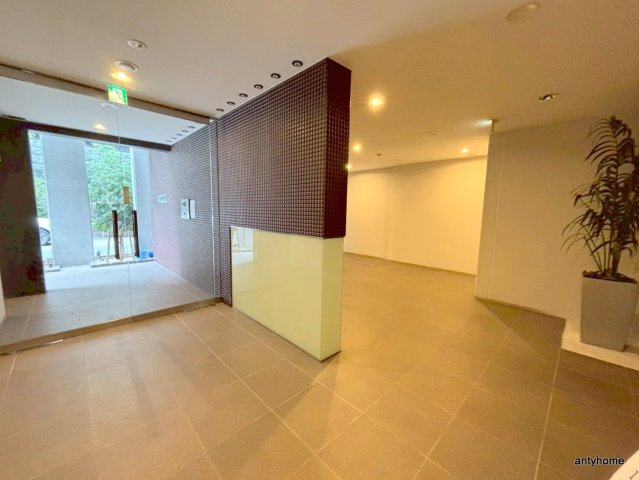 アプリーレ京町堀　仲介手数料無料のロビー