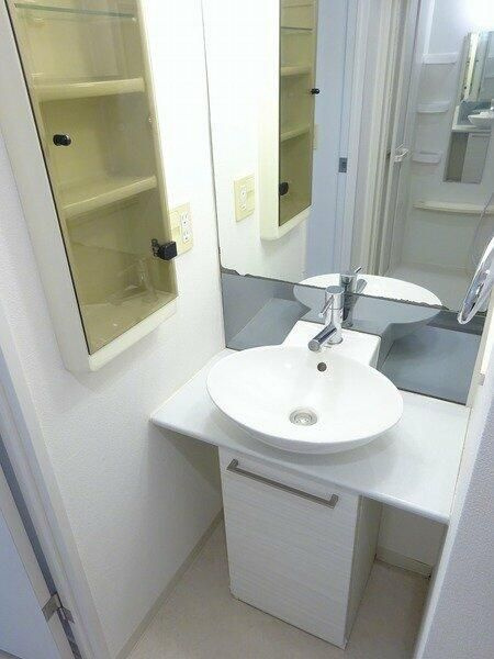 葛飾区東金町１丁目の賃貸マンションの独立洗面台