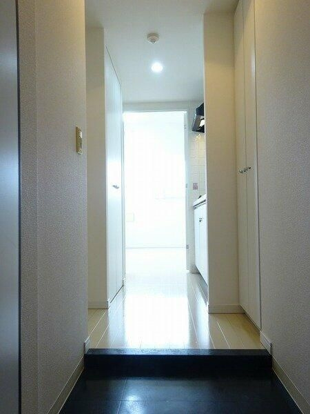 葛飾区東金町１丁目の賃貸マンションの玄関