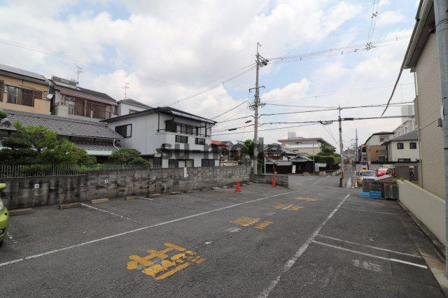 ネオコーポ都　西棟の駐車場