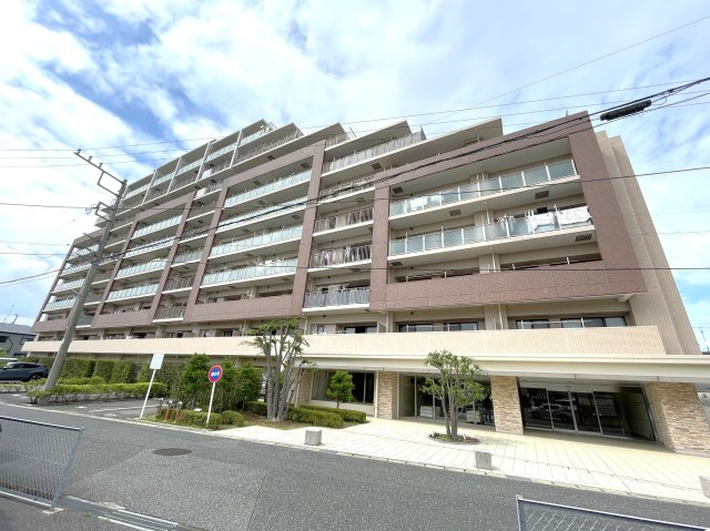 ロータリーパレス