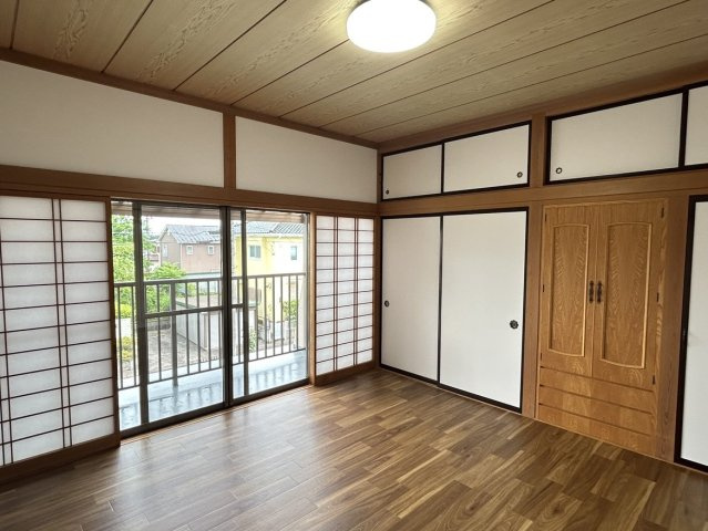 中古戸建　西白河郡泉崎村大字関和久字八雲神社　の洋室|和室から洋室へ変更。クロス張替え、床クッションフロア重ね張りなどを行っております。