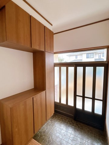 中古戸建　西白河郡泉崎村大字関和久字八雲神社　の玄関|床建具交換、クロス張替え、照明交換済みです！