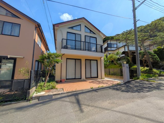 海まで徒歩9分！ 勾配天井ロフト付　４LDK