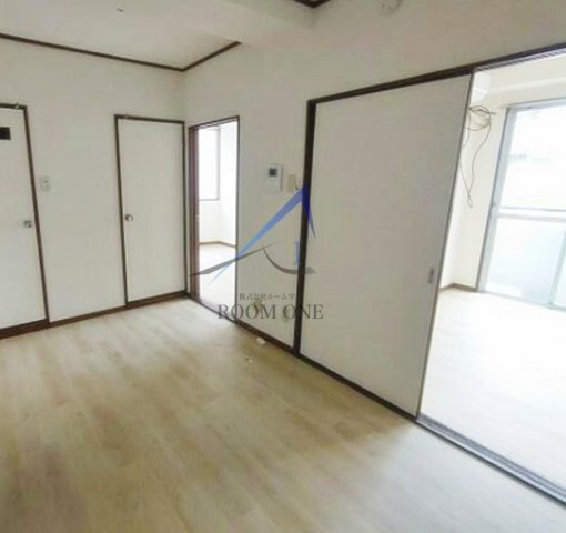 エステート岸野の居間・リビング|洋室のお部屋です。