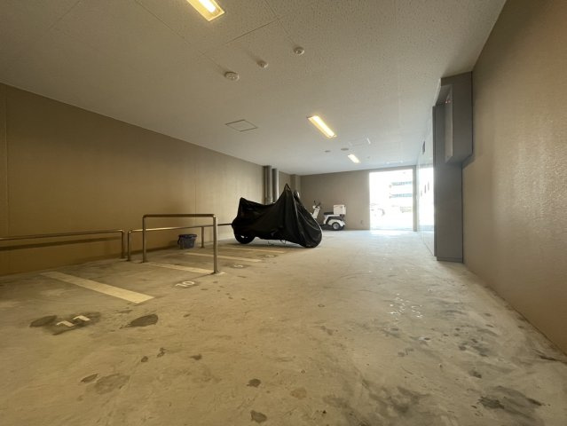 クレアホームズ高知本町　ザ・パークフロントの設備|バイク置き場は使用料が必要です。