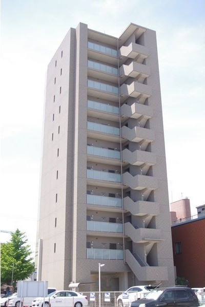 高畑T-2マンションの外観