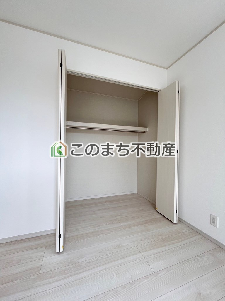 いろどりアイタウン小山市神鳥谷25-P1の収納|同社施工例写真