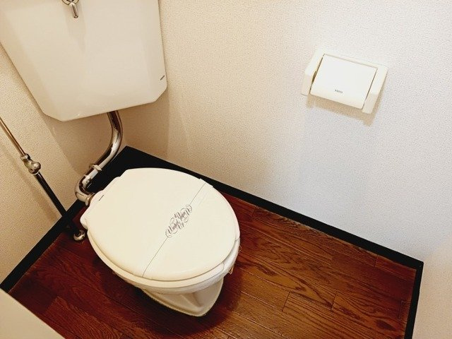 グリーンコーポ青木のトイレ|ゆったりとした空間のトイレです