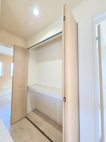 青梅市畑中２丁目　再生中古戸建の収納|リフォーム前写真