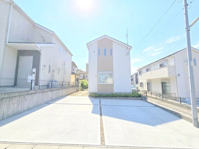青梅市畑中２丁目　再生中古戸建の外観|リフォーム前写真