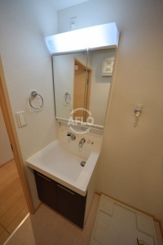 フクダ不動産上本町マンション　真田山小学校区の洗面所|プランドール上本町　独立洗面台