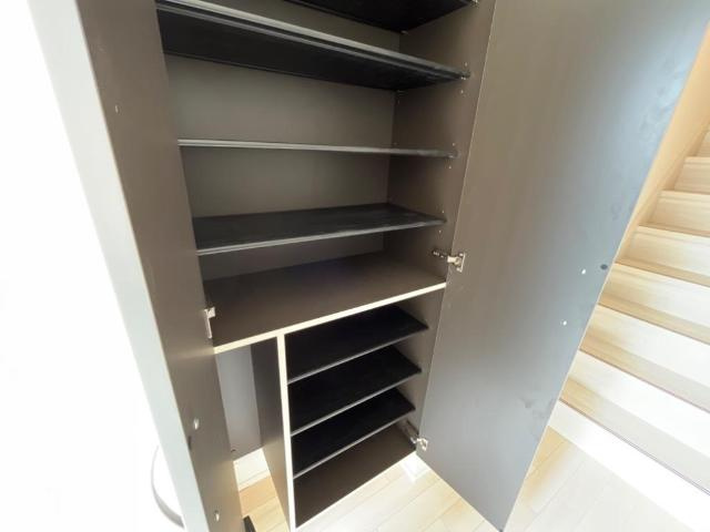 坂戸市千代田　アパートⅡ期新築工事の収納|下駄箱（イメージ）
