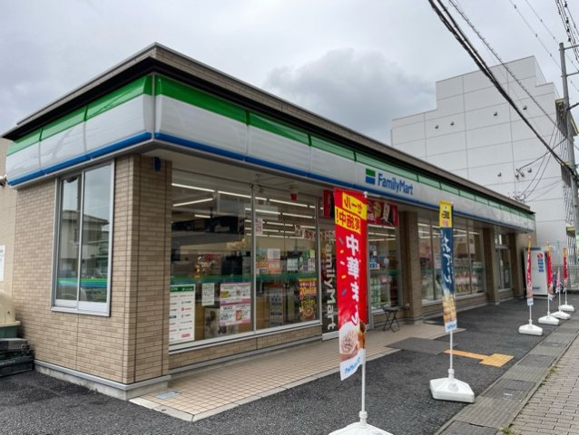 ＰＬＡＺＡ　Ｙ・Ｋの周辺|ファミリーマート若葉駅西口店まで120m