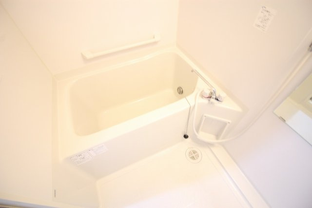 レオネクストエターナルの浴室|ゆったり過ごせるお風呂です
