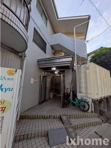 グロースコート摂津のセキュリティ|外観です