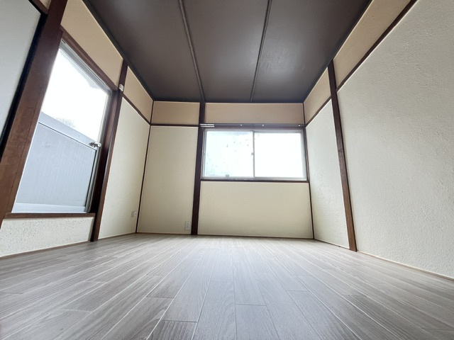 美原区大饗貸家の子供部屋
