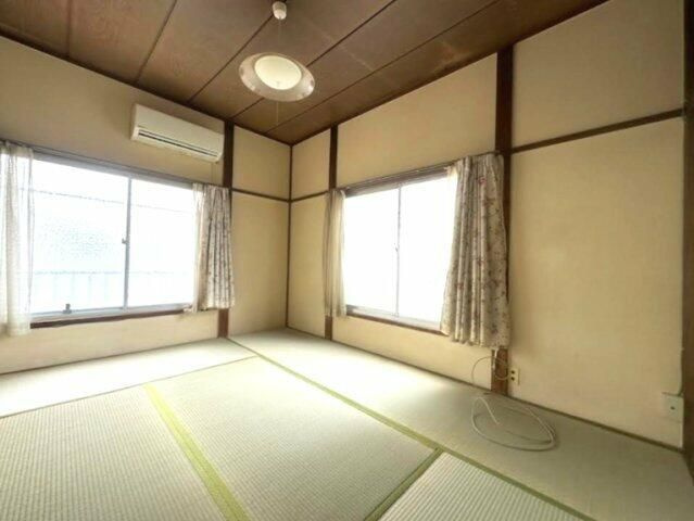 鈴木荘の寝室