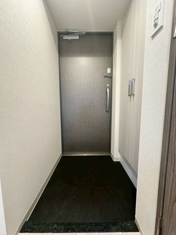 ファステート難波ヴィラントの玄関