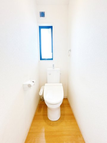 結城市大字結城　中古戸建のトイレ|【現況販売】1階廊下の写真です。