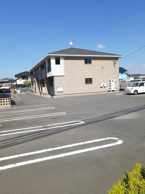 【駐車場】