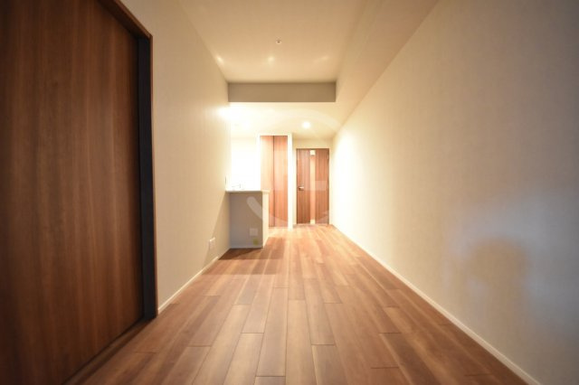 ワコーレ大阪新町タワーレジデンス　堀江小学校の洋室|ワコーレ大阪新町タワーレジデンス　リビング