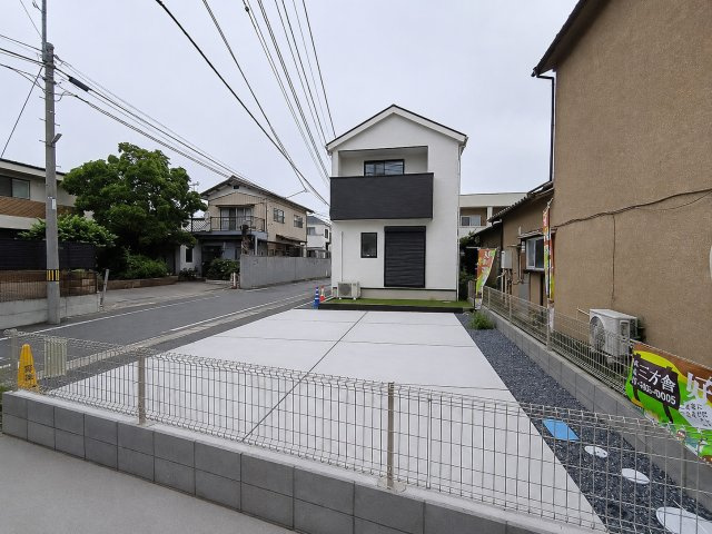 リナージュ高崎上並榎町1期新築の前面道路含む現地写真|現地撮影
