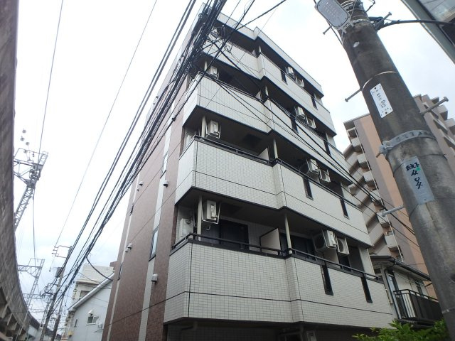 アルステージ多摩川の外観|2009年完成オートロックマンション