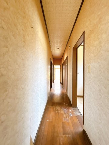 日立市東大沼町1丁目　中古戸建のその他|【現況〔1階廊下〕】