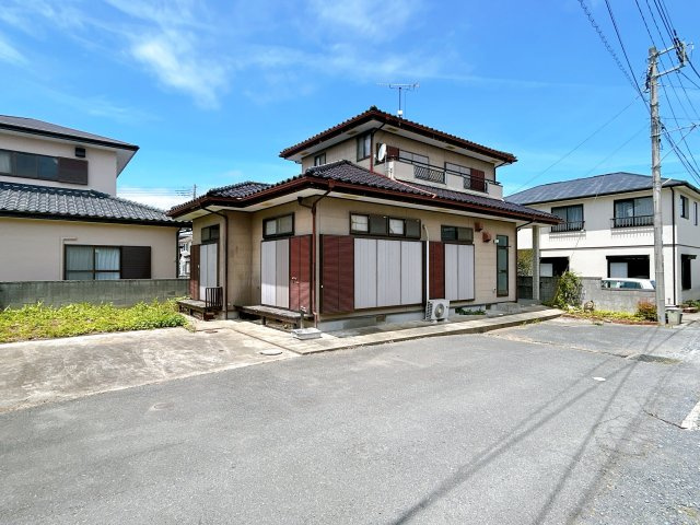 日立市東大沼町1丁目　中古戸建の前面道路含む現地写真|【現況〔前面道路含む外観〕】