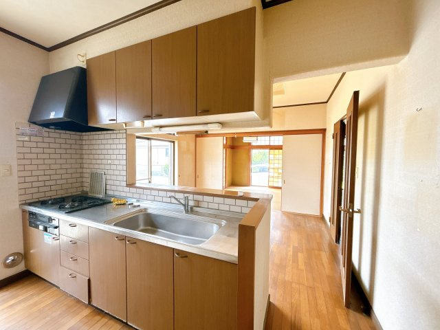 日立市東大沼町1丁目　中古戸建の居間・リビング|【現況〔LDK〕】