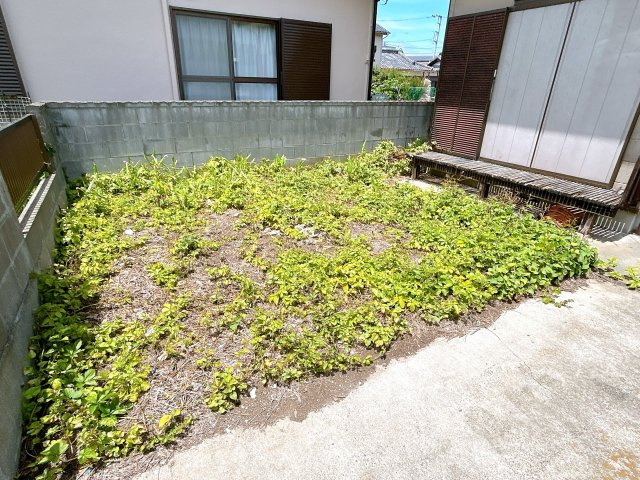 日立市東大沼町1丁目　中古戸建の庭|【現況〔庭〕】