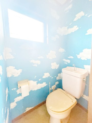 結城市大字江川新宿　中古戸建のトイレ|【内外装リフォーム中7/4更新】2階トイレ写真。トイレは新品交換し、クロス張替、照明交換等行います。おうちにトイレが2つあれば、順番待ちのイライラも解消ですね。