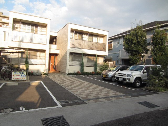 【駐車場】