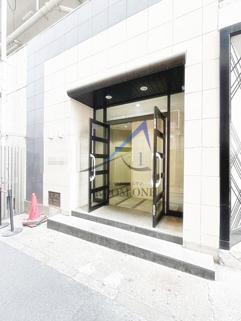 秋山ビルのエントランス|エントランスです。