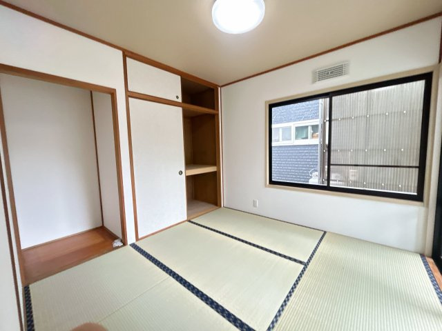 常陸太田市松栄町　中古戸建の和室|【リフォーム完了〔1階南東側和室〕】　4.5畳の和室です。