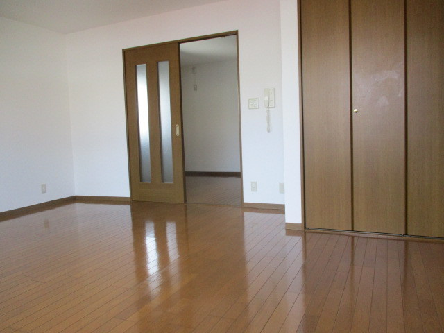 大阪市東淀川区小松４丁目のマンション