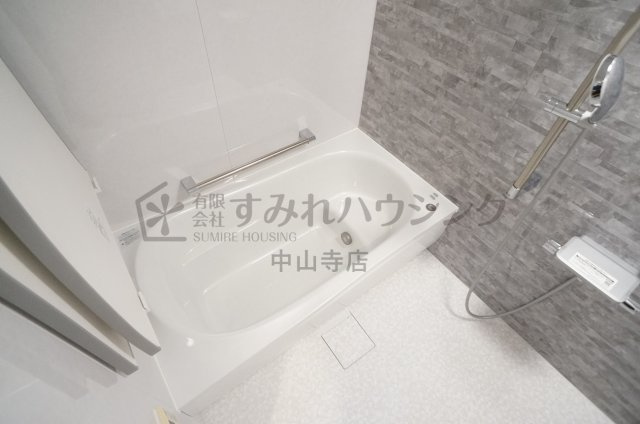 リーベストガーデン宝塚の浴室