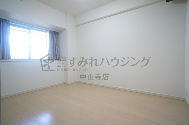 リーベストガーデン宝塚の寝室