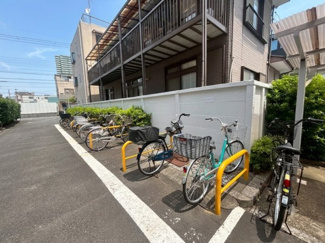 【駐輪場】 | ニックハイム渋江公園 | 毎日の移動手段をしっかりサポートする、便利な敷地内駐輪場を備えています。