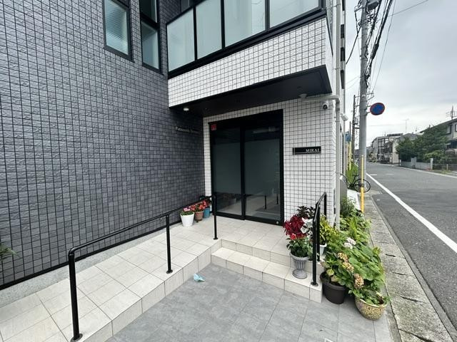 ＭＩＲＡＩ　ミライのエントランス