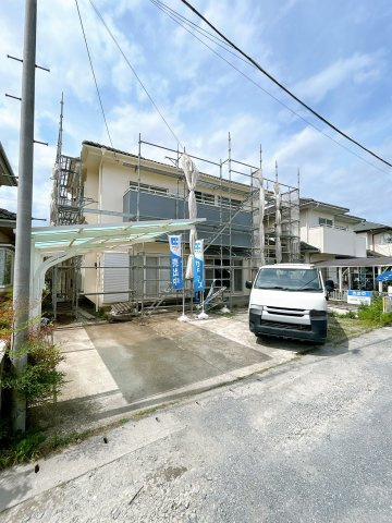 常陸大宮市田子内町　中古戸建の外観|【リフォーム中〔外観〕】「6月25日更新」外壁屋根塗装をして、キレイに生まれ変わりました。