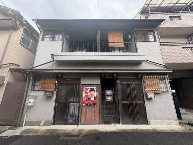 菱屋西１丁目２２借家