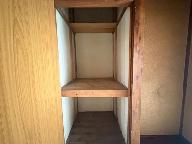 菱屋西１丁目２２借家の収納