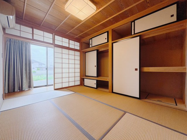 【中古戸建】太田市新田大根町の和室|■和室｜畳にはリラックス効果があるといわれています。フローリングでは感じることのできない圧倒的な寛ぎやすさを実感してください♪