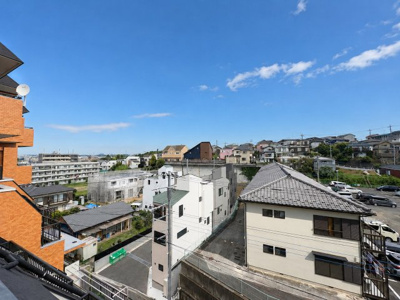【展望】 | エスペランサ中山　新規リノベーション物件/中山駅徒歩14分/駅まで平坦 | ◆前面には遮るものがなく、開放感と日当たりの確保がされております。現地にてこの眺望を是非ご確認ください。