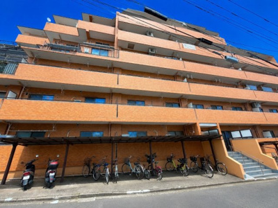 【外観】 | エスペランサ中山　新規リノベーション物件/中山駅徒歩14分/駅まで平坦 | ◆管理体制良好なマンションです。清潔感のあるエントランスに開放感のある住環境。
