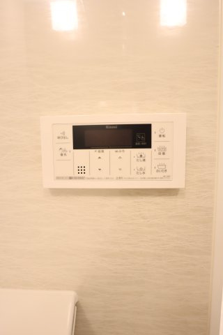 大阪市旭区赤川２丁目の賃貸マンションのエントランス