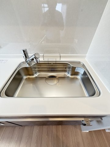 トーカンキャステール山本通りのキッチン|【ストックシンク】水が流れやすく清潔に保ちやすいシンク