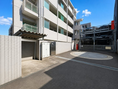 【駐車場】 | 藤和シティホームズあざみ野　ペット飼育可/あざみ野駅5分/EV有/オートロック/有新耐震 | ◆土・日・祝日は、当社スタッフによる現地案内会を実施しております。もちろん平日のご案内も可能です。お気軽にご相談ください！！